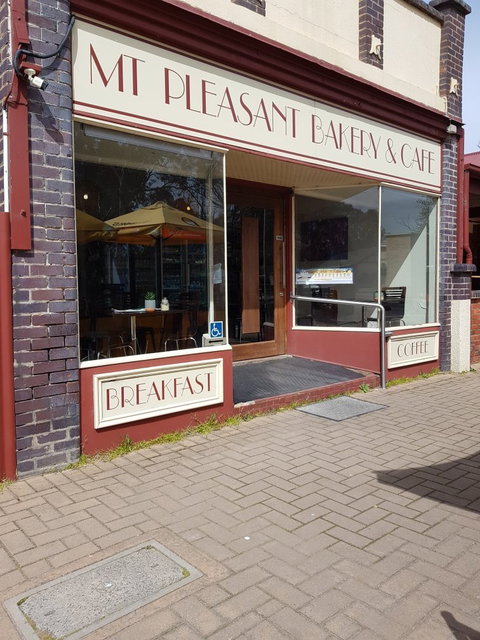 Mount Pleasant Bakery - E Caravan Parks 3