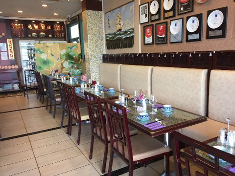 Qi'Lin - E Caravan Parks 0