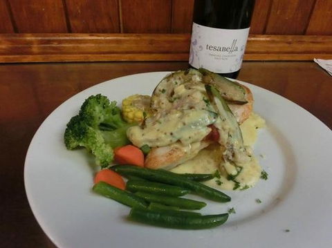 BRISBANE VALLEY TAVERN - E Caravan Parks 0