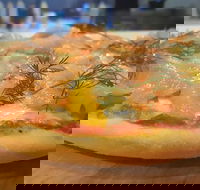 Creek's Pizza Project - E Caravan Parks