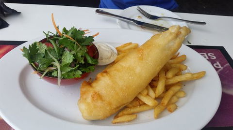 One Up Bar & Bistro - E Caravan Parks 0