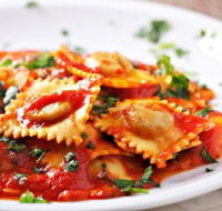 StringOzzi Pasta Mooloolaba - E Caravan Parks