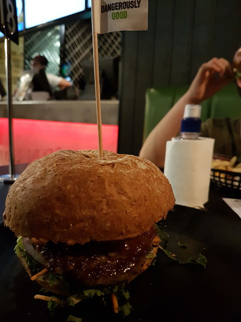 Burger Urge Logan Hyperdome - E Caravan Parks 1