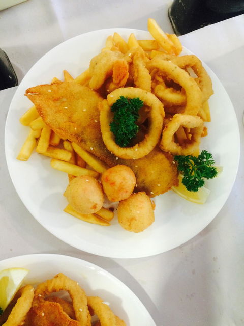 Sue's Cafe And Takeaway - E Caravan Parks 5