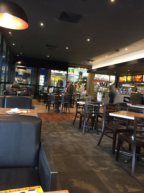 The Coffee Club At Smithfield - E Caravan Parks 2