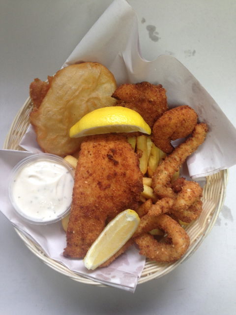 Holy Mackerel Fish Cafe - E Caravan Parks 5