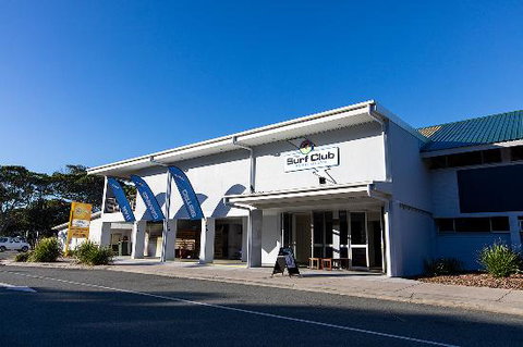 The Surf Club Bribie Island - E Caravan Parks 0