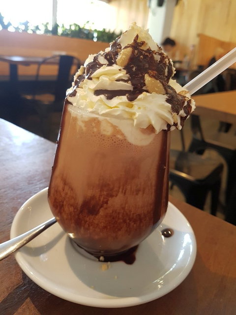 Blackboard Specialty Coffee - E Caravan Parks 4