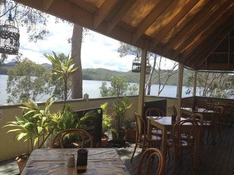 Cormorant Bay Cafe - E Caravan Parks 0