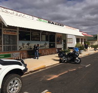 Snows BakeryAlpha Queensland - E Caravan Parks