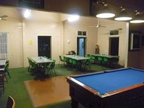 The Leap Hotel - E Caravan Parks 0