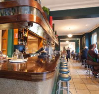 The Lincoln Hotel - E Caravan Parks