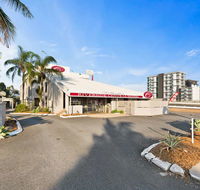 Rockhampton Riverside Central Hotel - E Caravan Parks