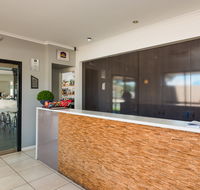 The Stirling Hotel Rockhampton - E Caravan Parks