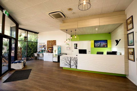 Contour Hotel - E Caravan Parks 1