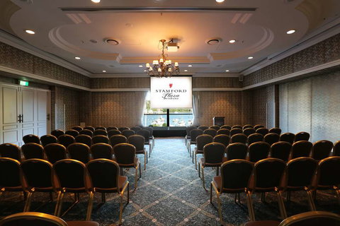 The Stamford Plaza Brisbane - E Caravan Parks 7