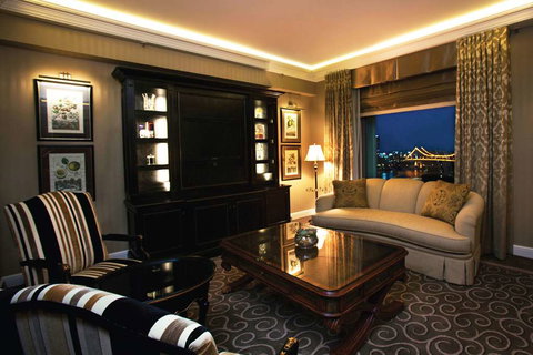 The Stamford Plaza Brisbane - E Caravan Parks 15