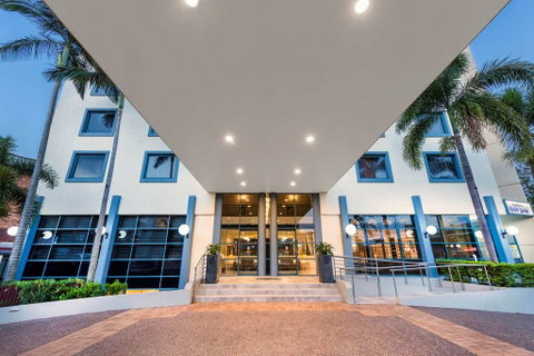 Best Western Plus Hotel Diana - E Caravan Parks 0