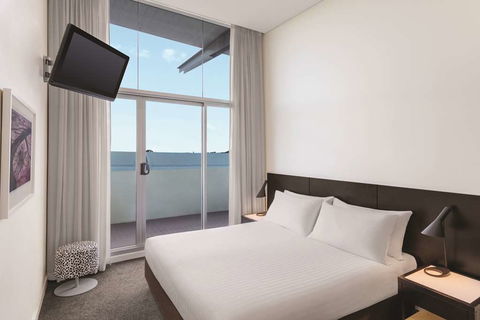 Adina Apartment Hotel Perth - E Caravan Parks 3