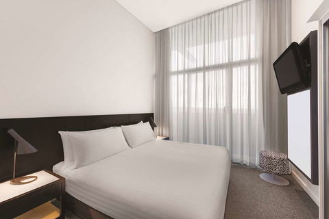 Adina Apartment Hotel Perth - E Caravan Parks 12