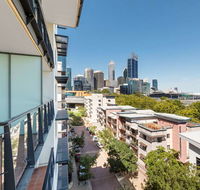Nesuto Mounts Bay Perth Apartment Hotel - E Caravan Parks