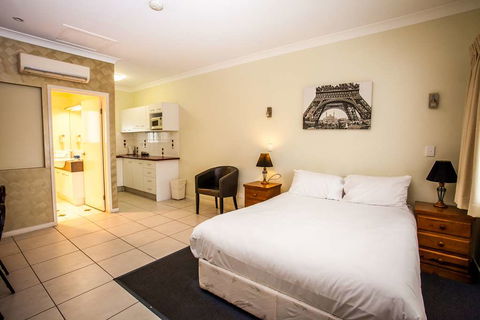 Darra Motel and Conference Centre - E Caravan Parks 4