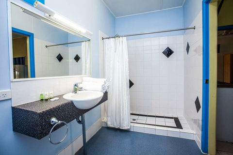 Darra Motel and Conference Centre - E Caravan Parks 10