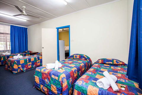 Darra Motel and Conference Centre - E Caravan Parks 11