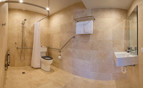 Canberra Rex Hotel - E Caravan Parks 7