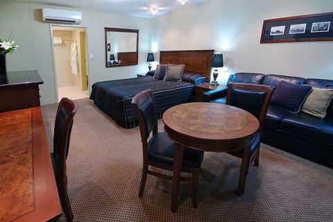 Powerhouse Hotel Armidale By Rydges - E Caravan Parks 4