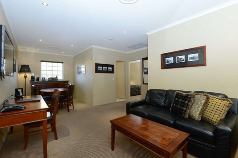 Powerhouse Hotel Armidale By Rydges - E Caravan Parks 12