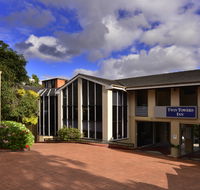 Twin Towers Inn - E Caravan Parks