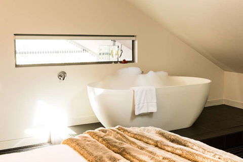 Salamanca Wharf Hotel - E Caravan Parks 4