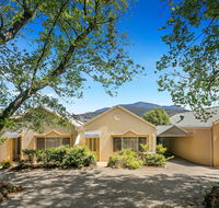 Quest Trinity House - E Caravan Parks