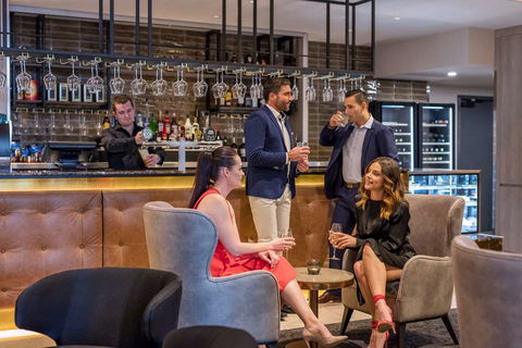 Deco Hotel - E Caravan Parks 1