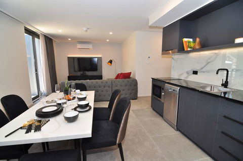 Deco Hotel - E Caravan Parks 6