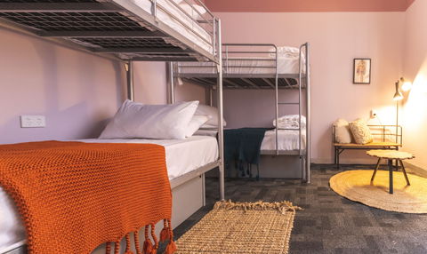 United Backpackers - E Caravan Parks 4