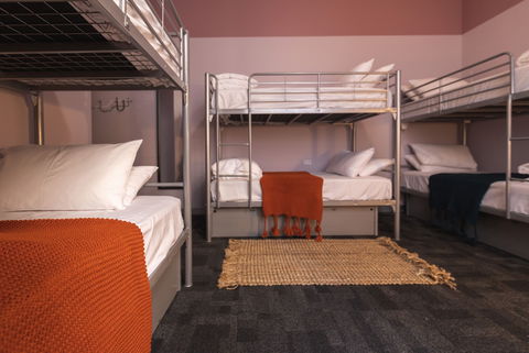 United Backpackers - E Caravan Parks 6
