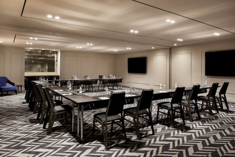 Sheraton Grand Sydney Hyde Park - E Caravan Parks 12