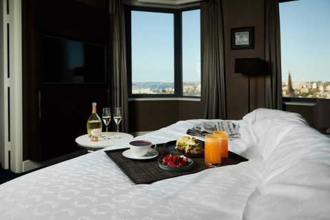 Sheraton Grand Sydney Hyde Park - E Caravan Parks 15