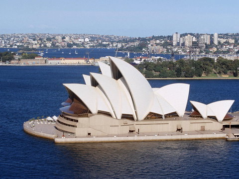Swissotel Sydney - E Caravan Parks 16