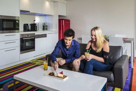 Adge Apartment Hotel - E Caravan Parks 12