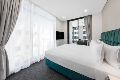 Meriton Suites Sussex Street, Sydney - E Caravan Parks 1