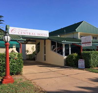 Emerald Central Hotel - E Caravan Parks