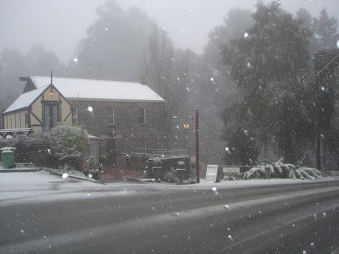 Adeline Bed & Breakfast - E Caravan Parks 1