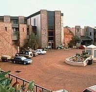 Desert Cave Hotel - E Caravan Parks