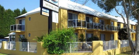 Admiral Nelson Motor Inn - E Caravan Parks 0
