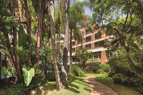 Adina Apartment Hotel Sydney Surry Hills - E Caravan Parks 2