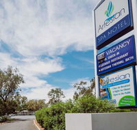 Artesian Spa Motor Inn - E Caravan Parks