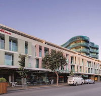 Adina Apartment Hotel Bondi Beach - E Caravan Parks